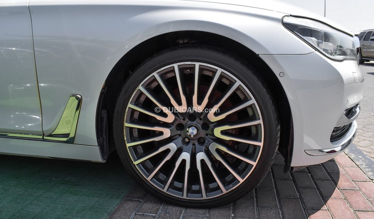 بي أم دبليو 750Li LI XDrive