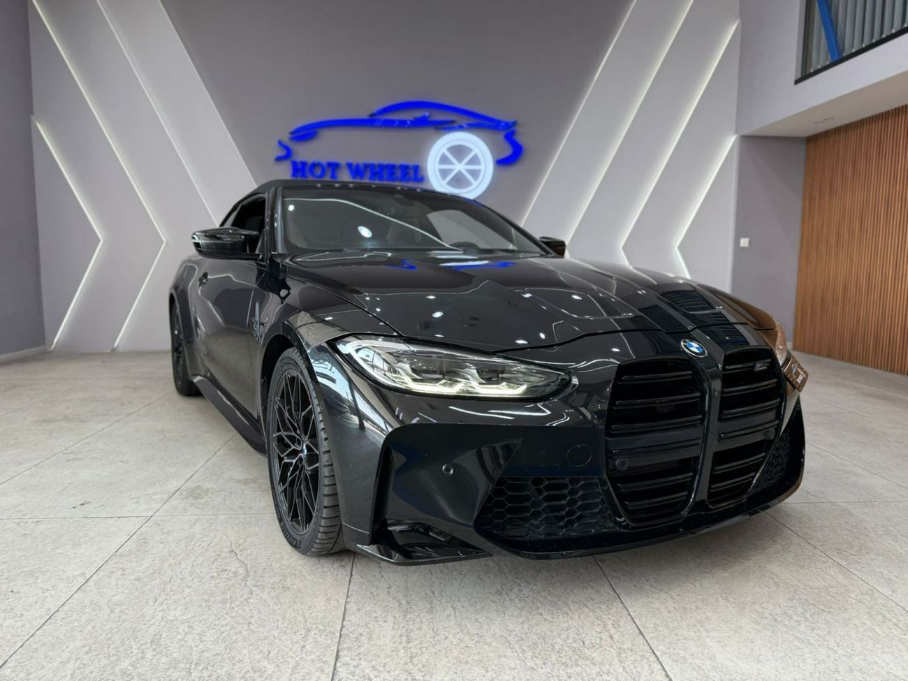 BMW M4 Competition | XDrive