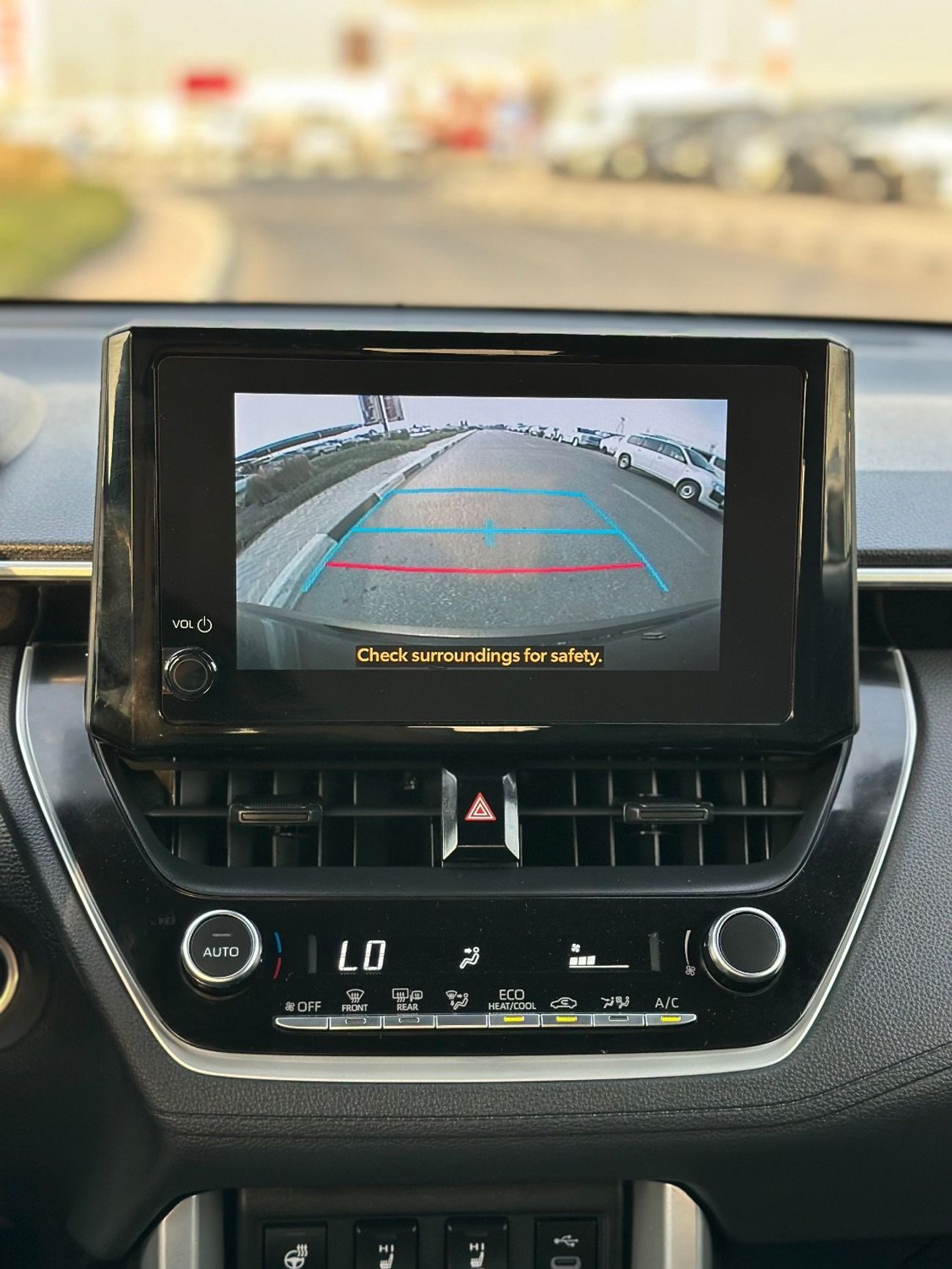 Toyota Corolla Cross Hybrid SE Full Option push start 2023