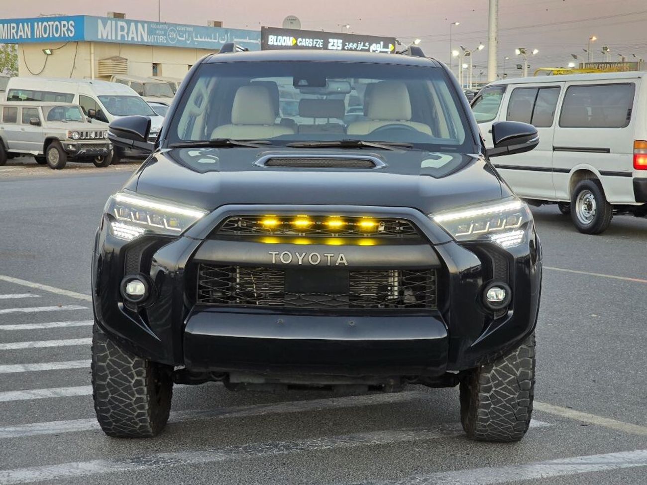 Toyota 4Runner 2023 Model 4x4 , Push button and original leather seats