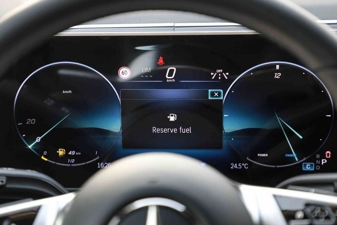 مرسيدس بنز V 300 2025 MERCEDES BENZ V300 EXTRA LONG 2.0 - BLACK inside BLACK | Export Only