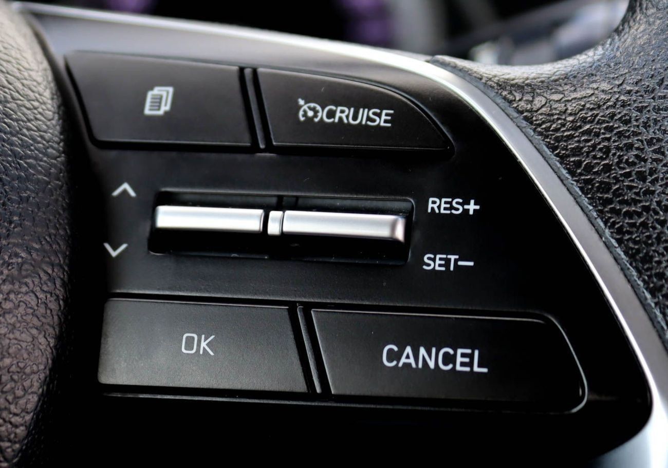 هيونداي سوناتا Smart 2.5L Hyundai Sonata 2023 GCC accident-free in excellent condition 1388 P.M