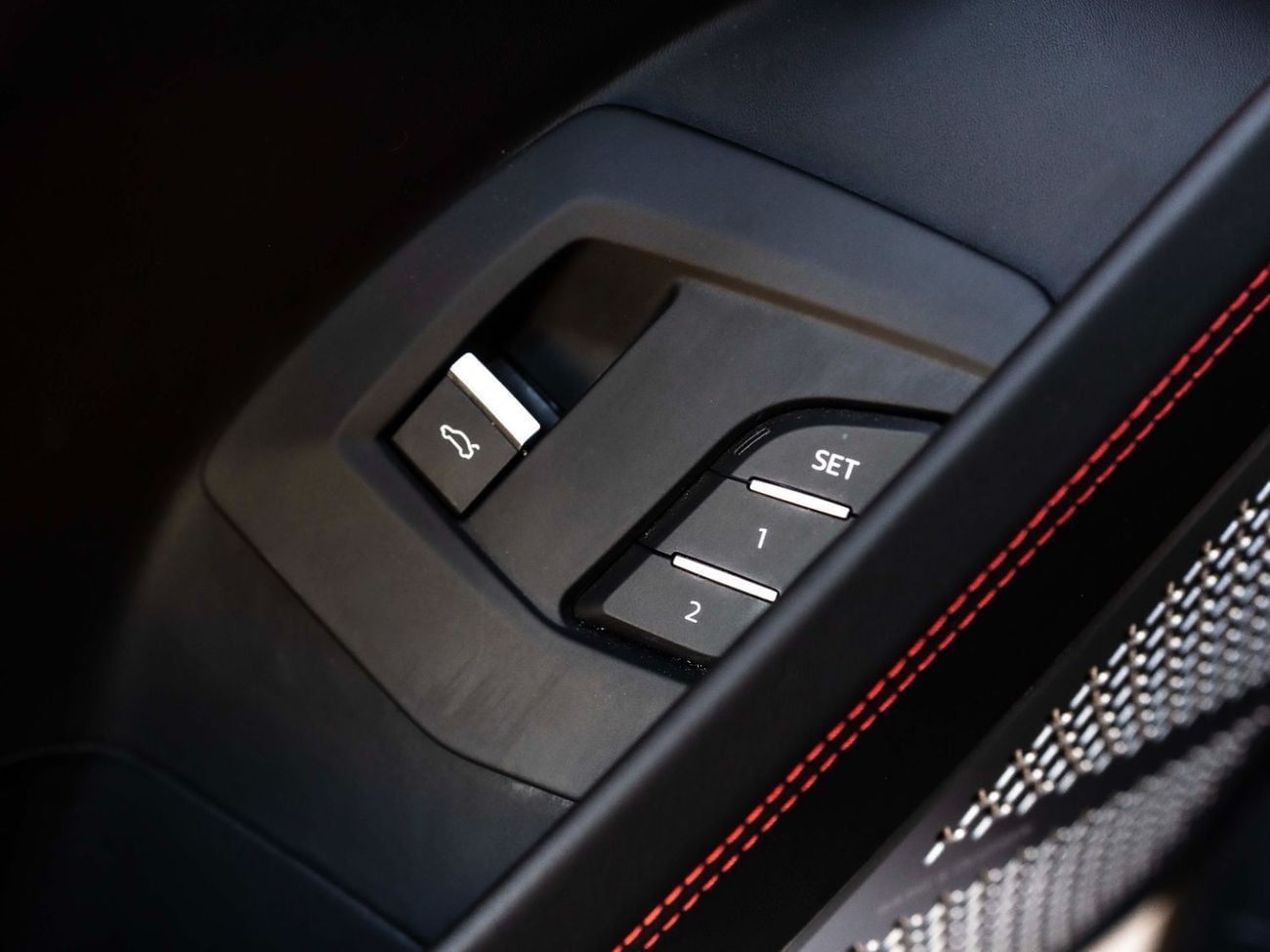 Lamborghini Urus STD 4.0T V8