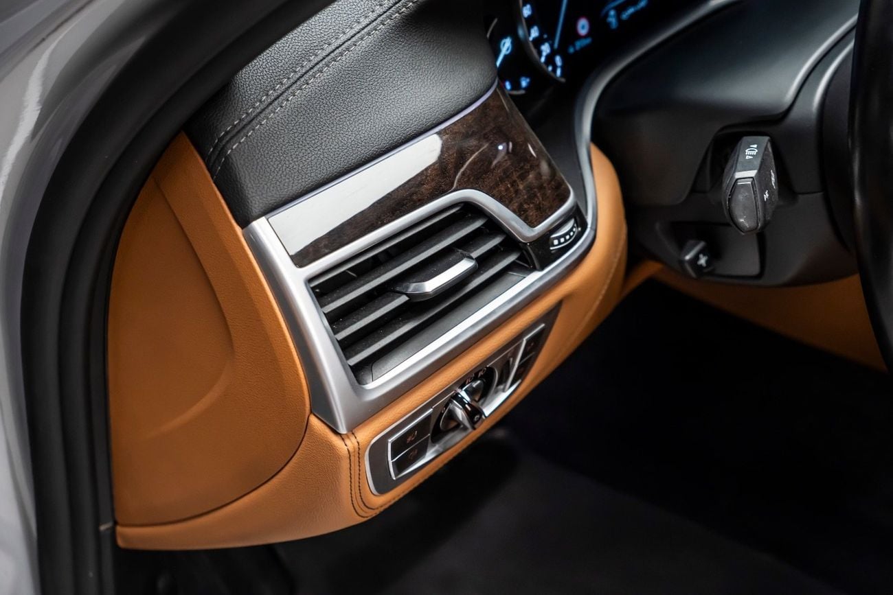 بي أم دبليو 730i