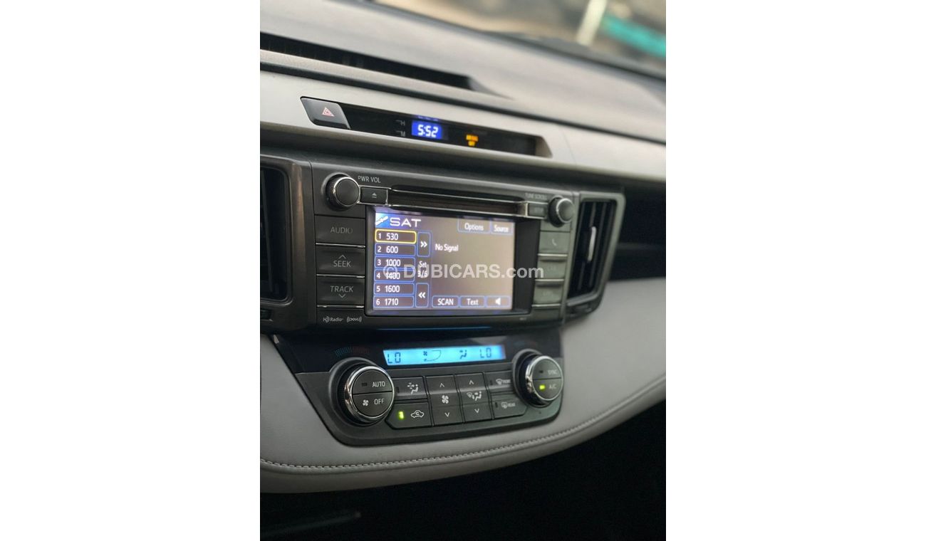Toyota RAV4 2013 Toyota Rav4 XLE / EXPORT ONLY / فقط للتصدير