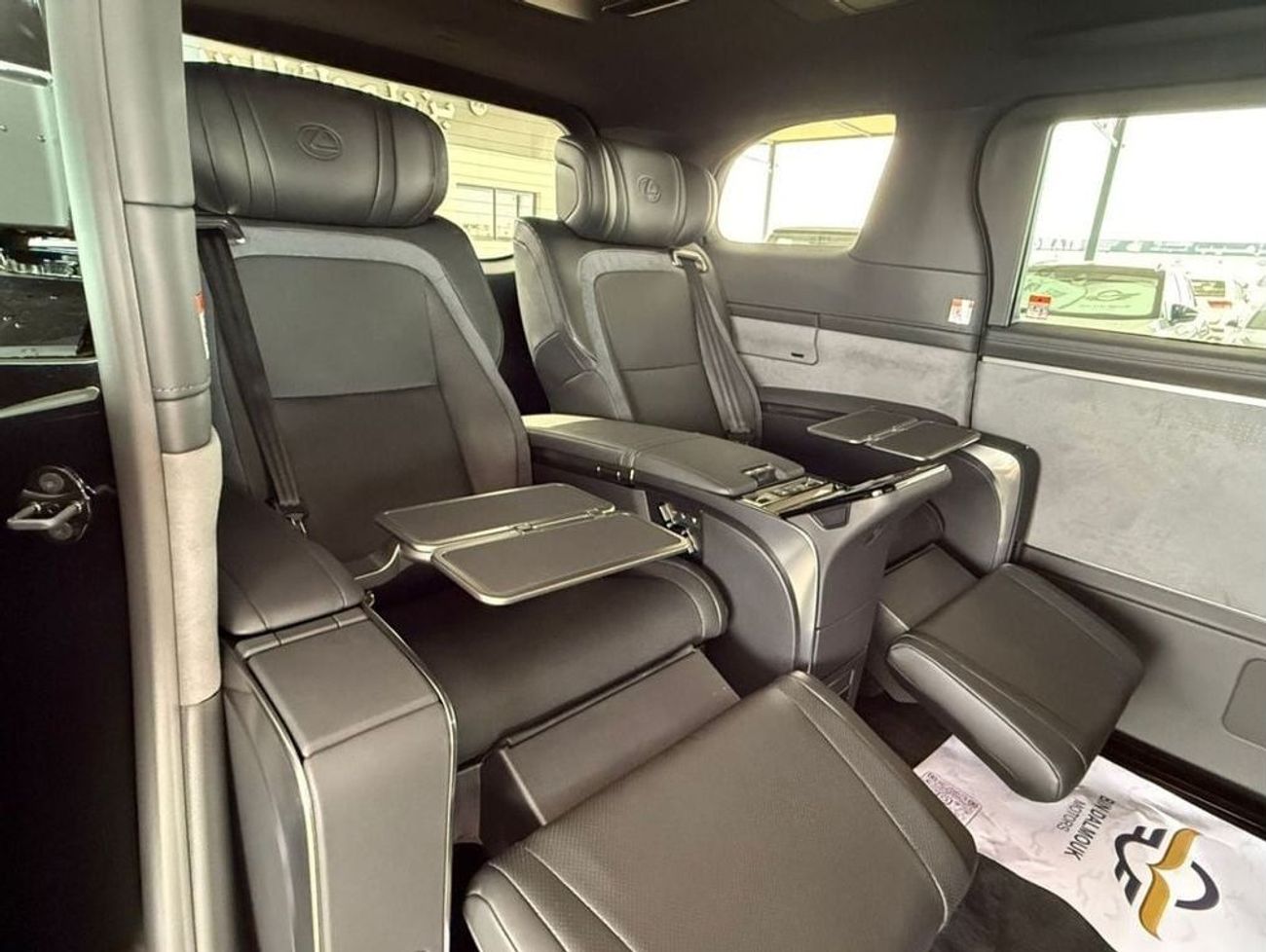 Lexus LM 350h Lexus LM 350H VIP Luxury 4-Seater AWD 2025 Model Year