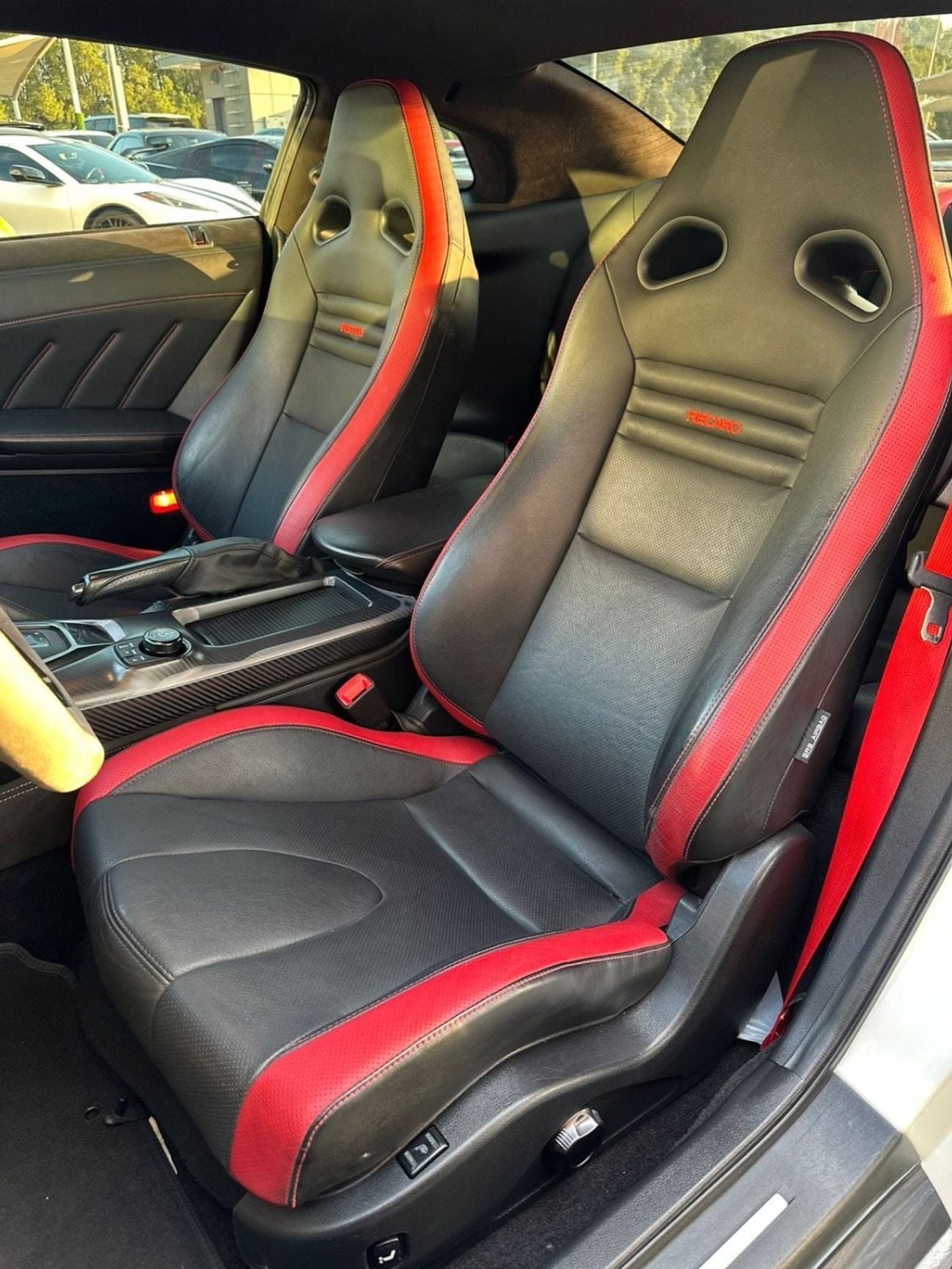 Nissan GT-R Premium 3.8L (4 Seater)