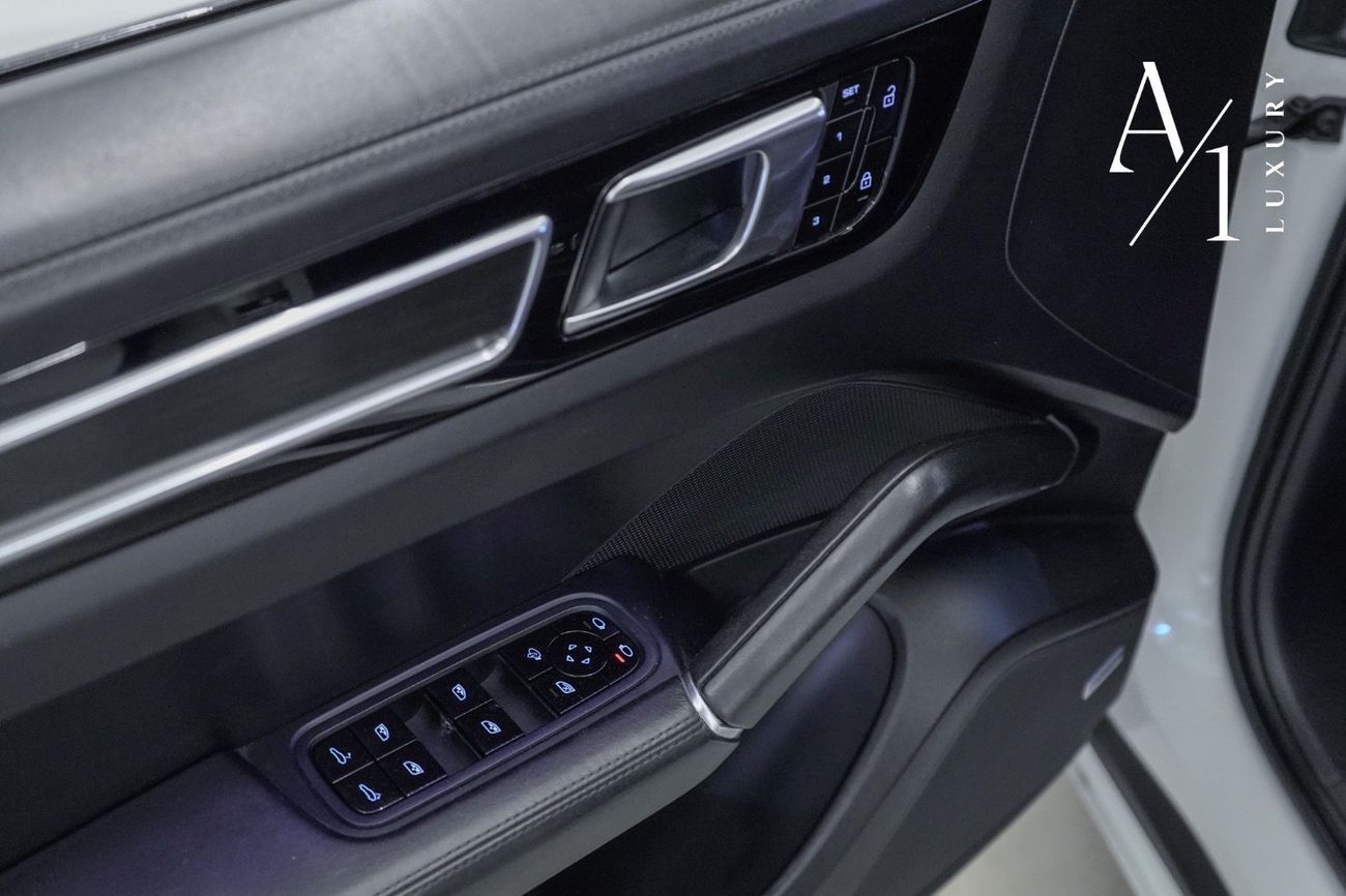 Porsche Cayenne GTS 4.0L (460 HP) 2021 Porsche Cayenne GTS, Excellent Condition, American Specs