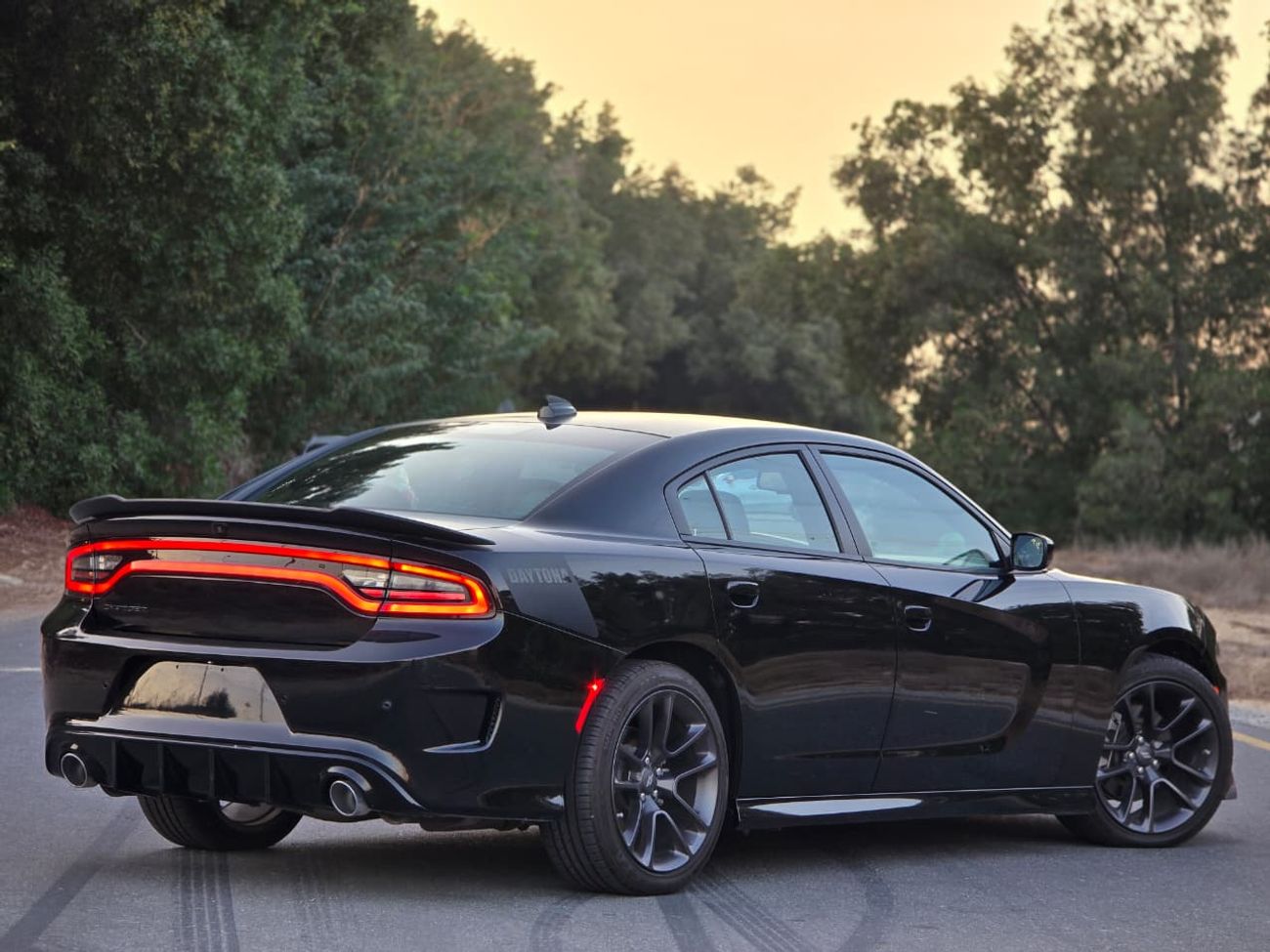 Dodge Charger Daytona R/T 5.7L DODGE CHARGER DAYTONA 2023 R/T V8 ORGINAL PAINT // LOW MILEAGE // PERFECT CONDITION