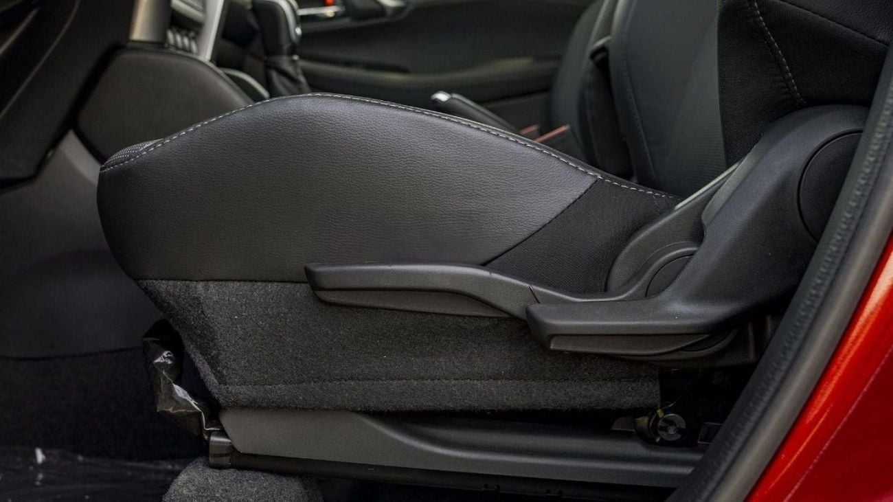 Suzuki Grand Vitara (LHD) SUZUKI GRAND VITARA GLX 1.5P HEV AT 4X4 MY2025 – RED