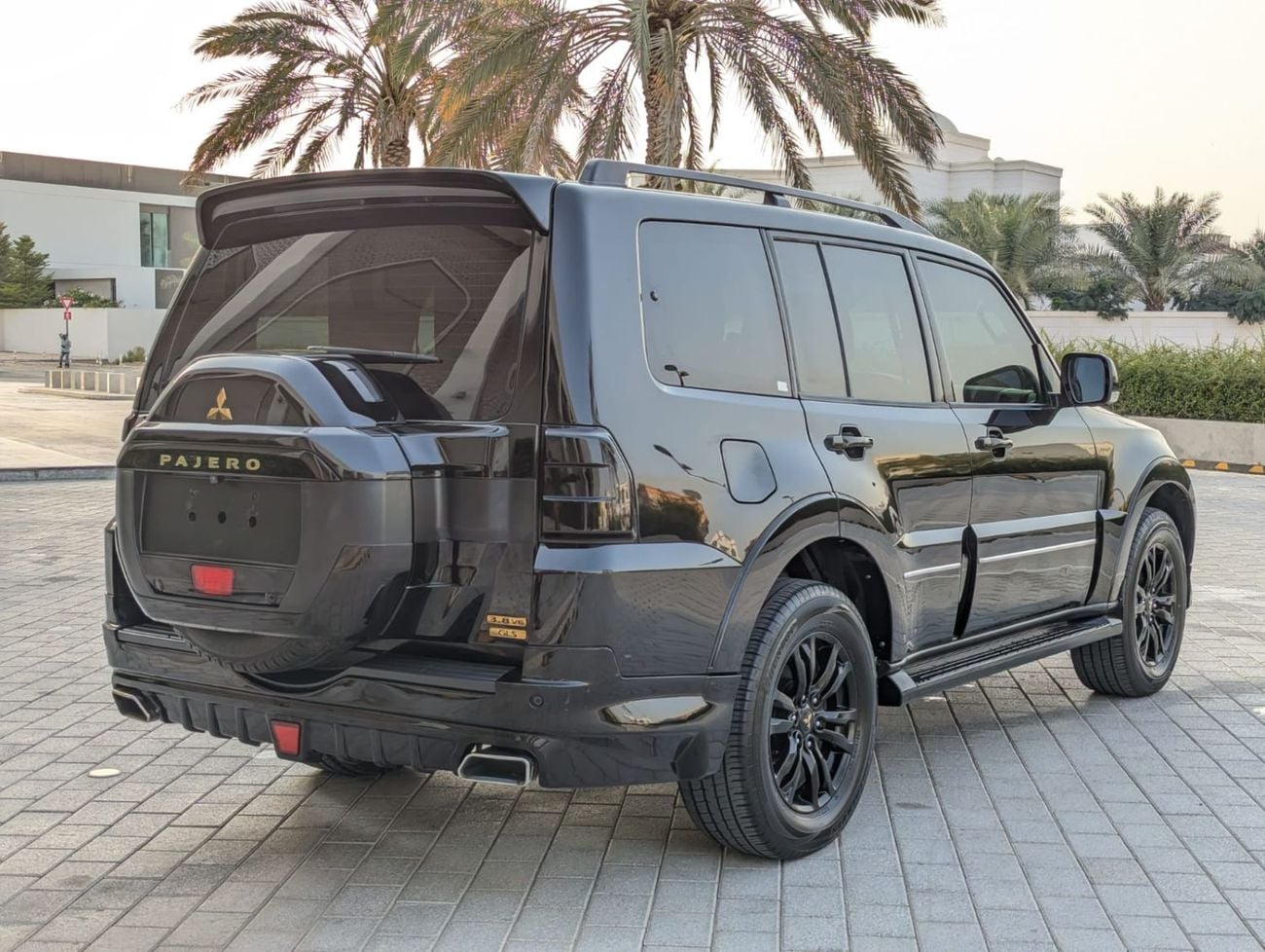 Mitsubishi Pajero Mitsubishi Pajero 2020 LHD black