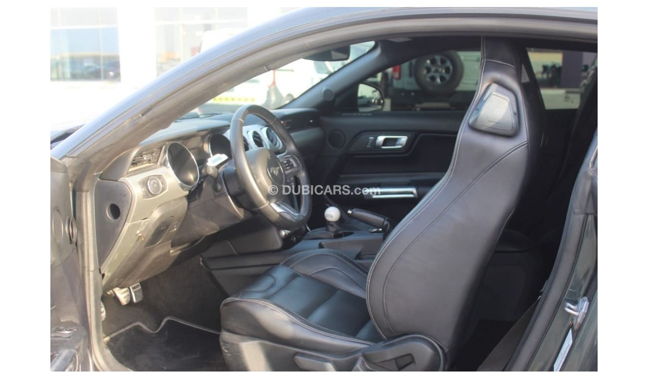 فورد موستانج فورد موستنج روش موديل : 2015 مطلوب:140.000 درهم ممشى:80.000 كم مواصفات خليجيه  +800 حصان ،تبريد تسخي