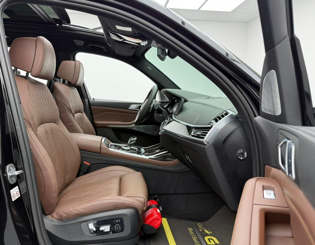 BMW X7 M50i 4.4L (530 HP) 2019 BMW X7 M50i, 2026 BMW Warranty, Full BMW Service History, 7 Seater, Excellen