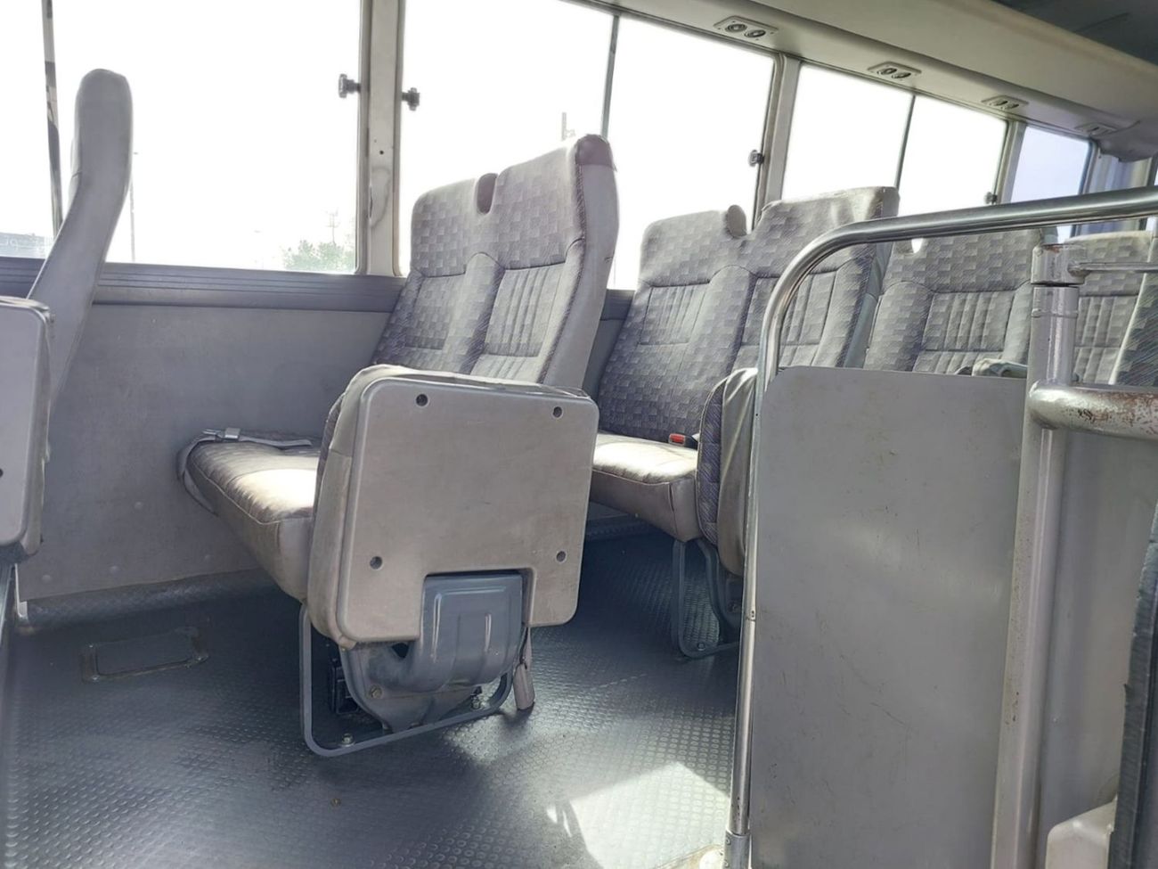 نيسان سيفيليان NISSAN CIVILIAN BUS RHD 2003 MODEL 4.1 L DIESEL AUTOMATIC(PM20603)