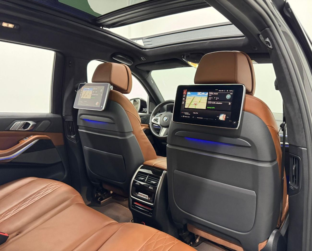 بي أم دبليو X7 40i M Sport Pure 3.0L (335 HP) 2022 BMW X7 xDrive40i M-Sport, 2027 BMW Warranty + Service Pack, Full