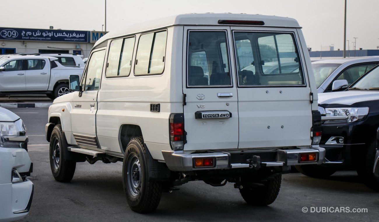 Toyota Land Cruiser Hard Top V8 4WD