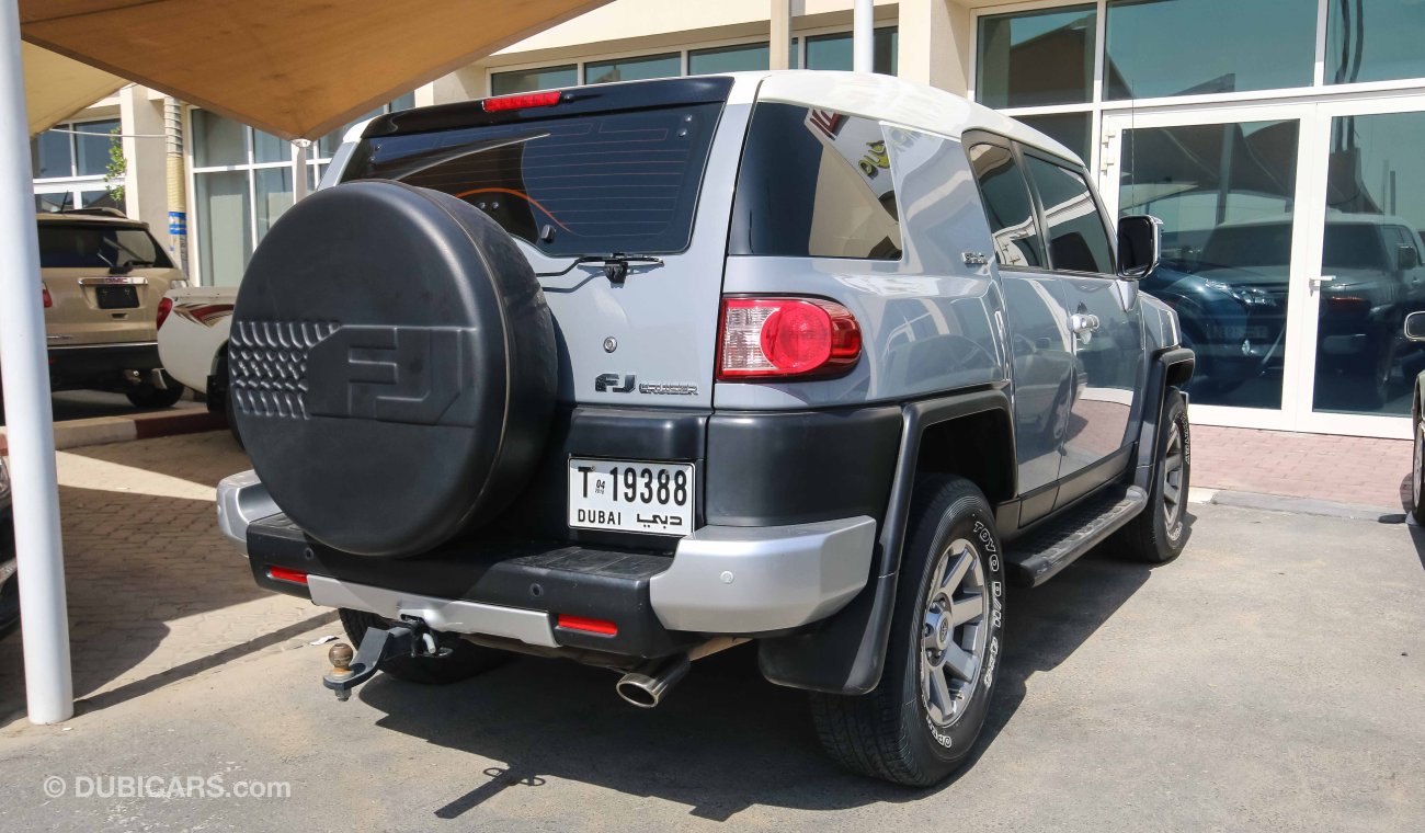 Toyota FJ Cruiser