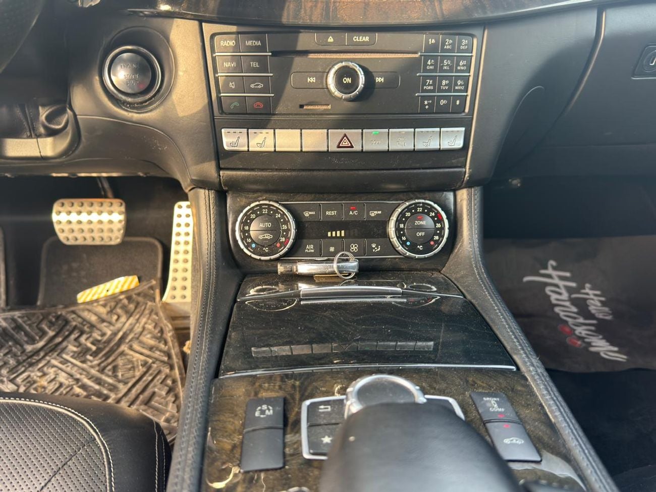 Mercedes-Benz CLS 550 Mercedes-Benz CLS 550 – 2016 | V8 Biturbo | Japanese Specs  A perfect combination of luxury, perform