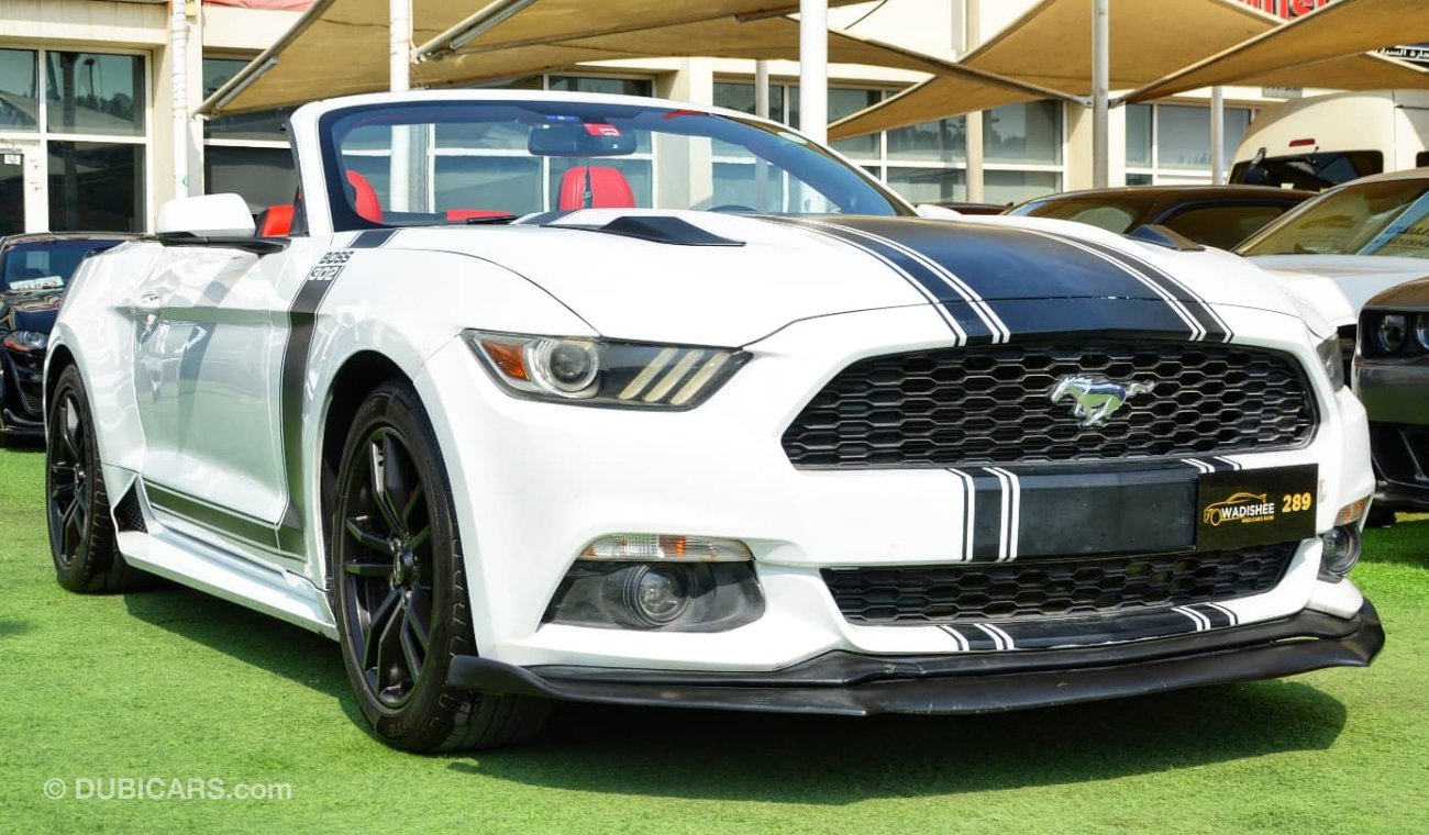 Ford Mustang Mustang Eco-Boost V4 2.3L 2017/Leather Interior/FullOption/Very Good Condition