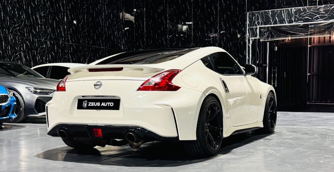 Nissan 370Z Std 3.7L (324 HP) Coupe