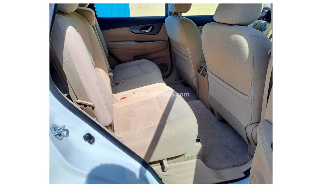 Nissan XTrail SV 2015 2.5L GCC (920x48/-MONTHLY)