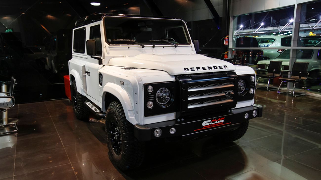 Land Rover Defender Kahn Design New Land Rover Defender Kahn Design 2015 for sale in Dubai - 50595