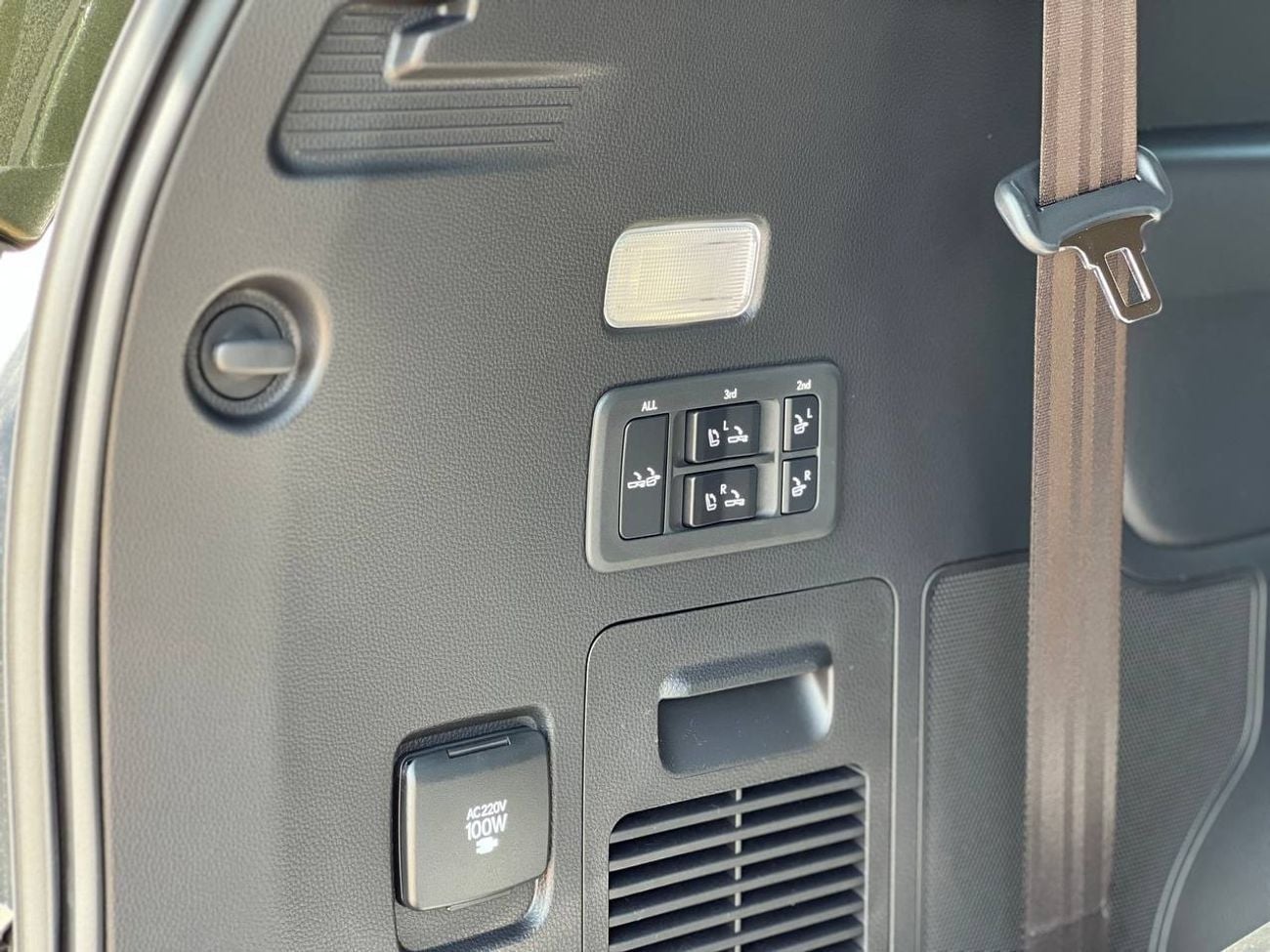 Lexus LX600 SIGNATURE 3.5L URBAN PTR A/T // 2025 // FULL OPTION WITH RADAR , HEADUP DISP , MARK LEVINSON // SPEC