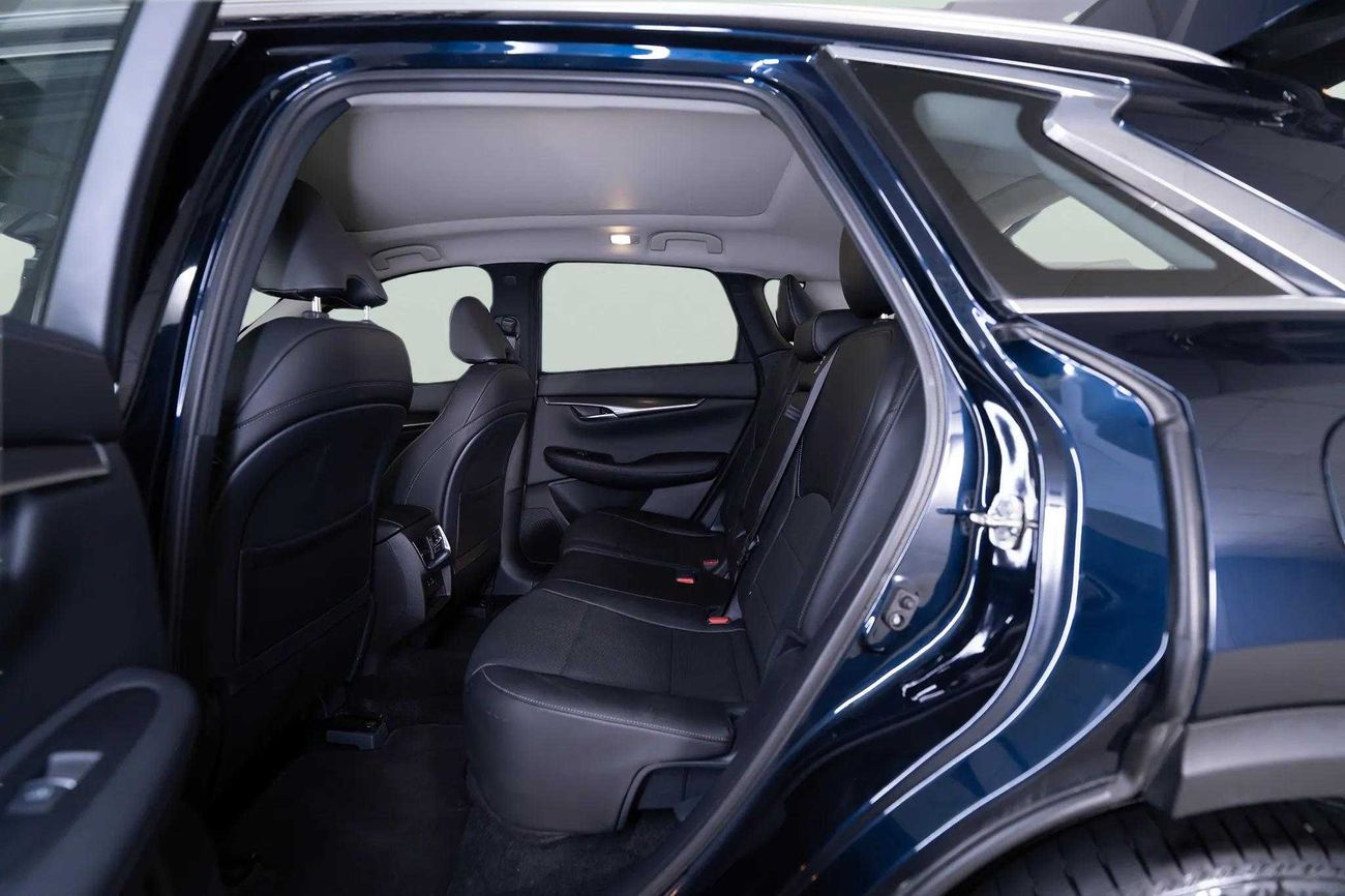 إنفينيتي QX50 LUXE 2.0