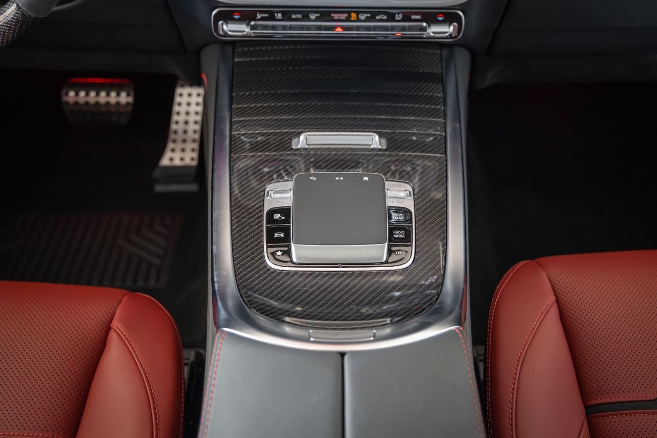 مرسيدس بنز G 63 AMG 4MATIC SUV Mercedes G63 AMG - Double Night Package - Fully Loaded- Carbon Fiber Interior - 2025