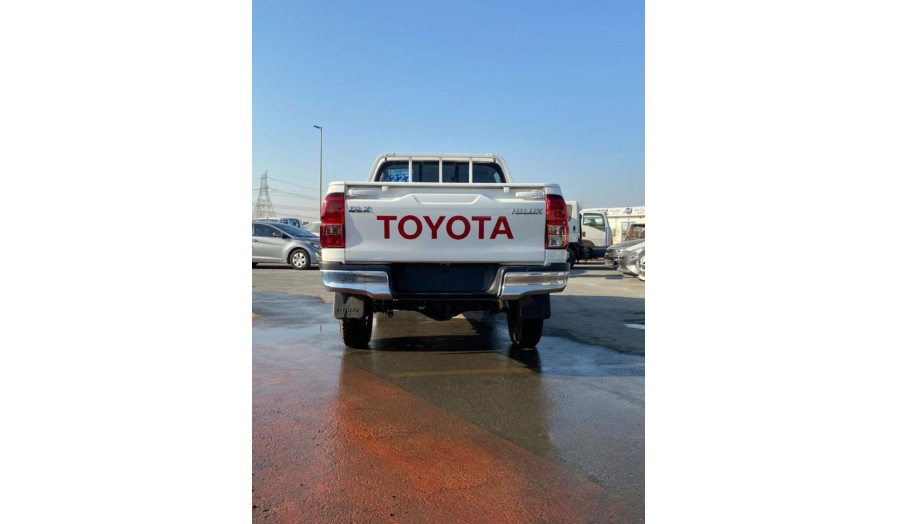 تويوتا هيلوكس Toyota Hilux DXL 2.4L