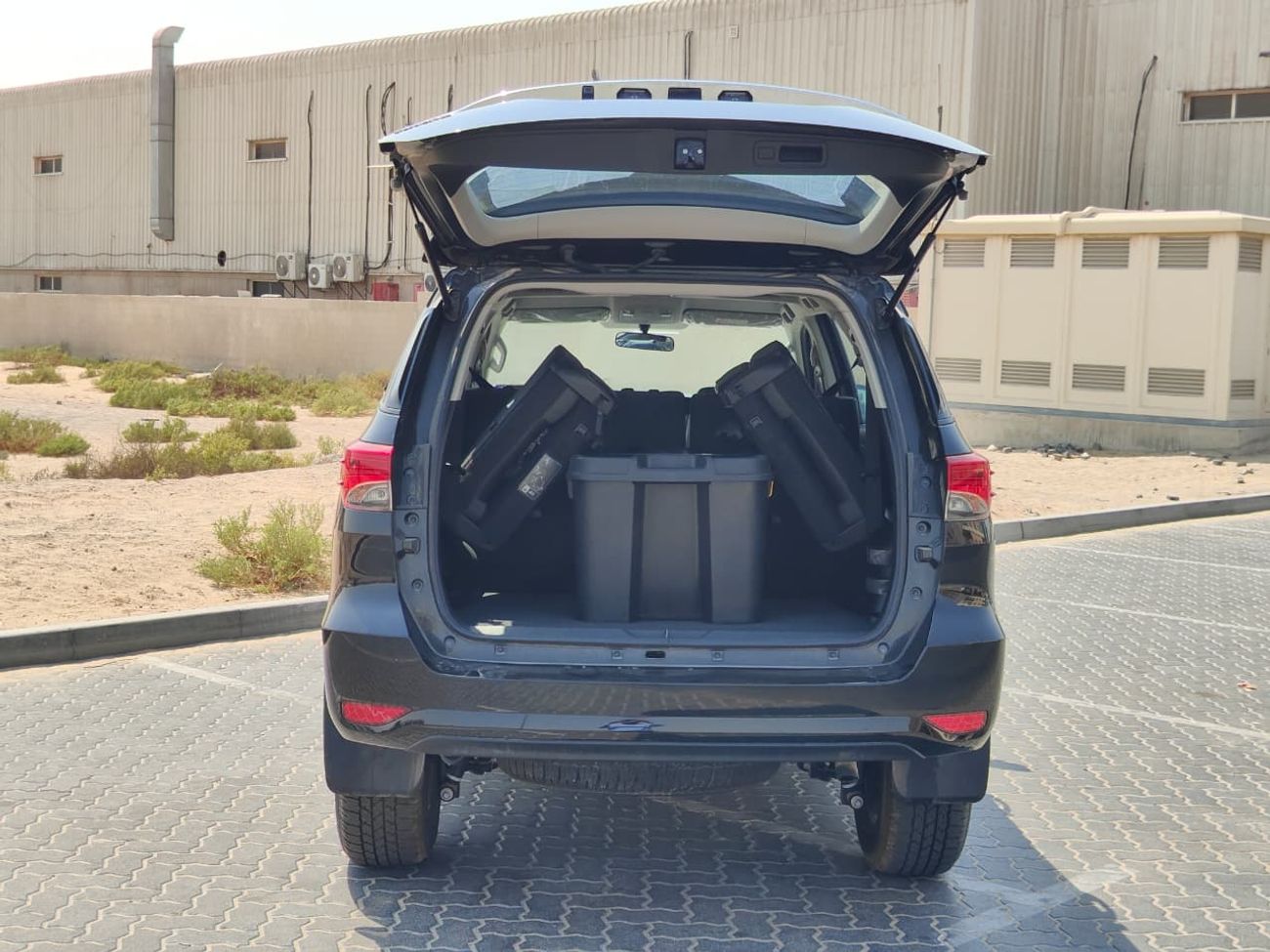 Toyota Fortuner 2025 Toyota Fortuner SR5 Mid-Option 7-Seater 2.7L 4-Cyl Petrol A/T 4x4 Only For Africa