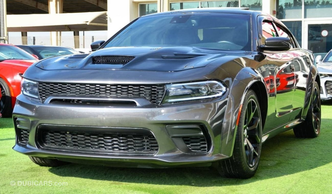 Dodge Charger R/T Road Track SOLD!!!!R/T Road Track R/T Road Track Charger R/T Hemi V8 5.7L 2016/ FullOption/ SRT 