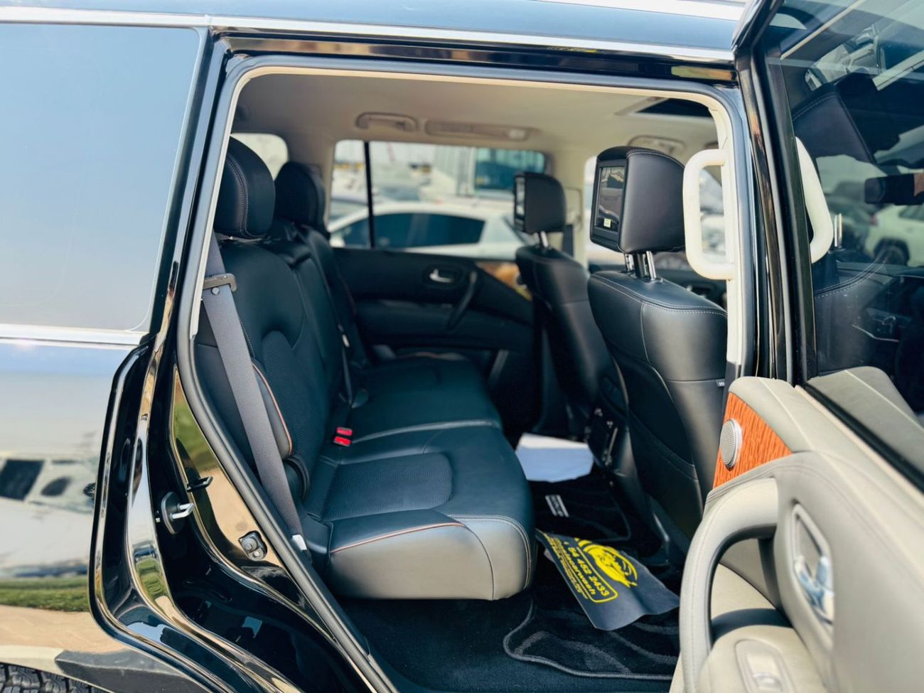 نيسان باترول Nissan patrol 2023 RHD black 7seaters petrol engine black colour outside and grey colour imterior