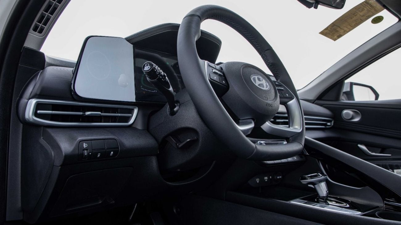 هيونداي إلانترا 1.5L Premium | 2025 | For Local Registration +10%