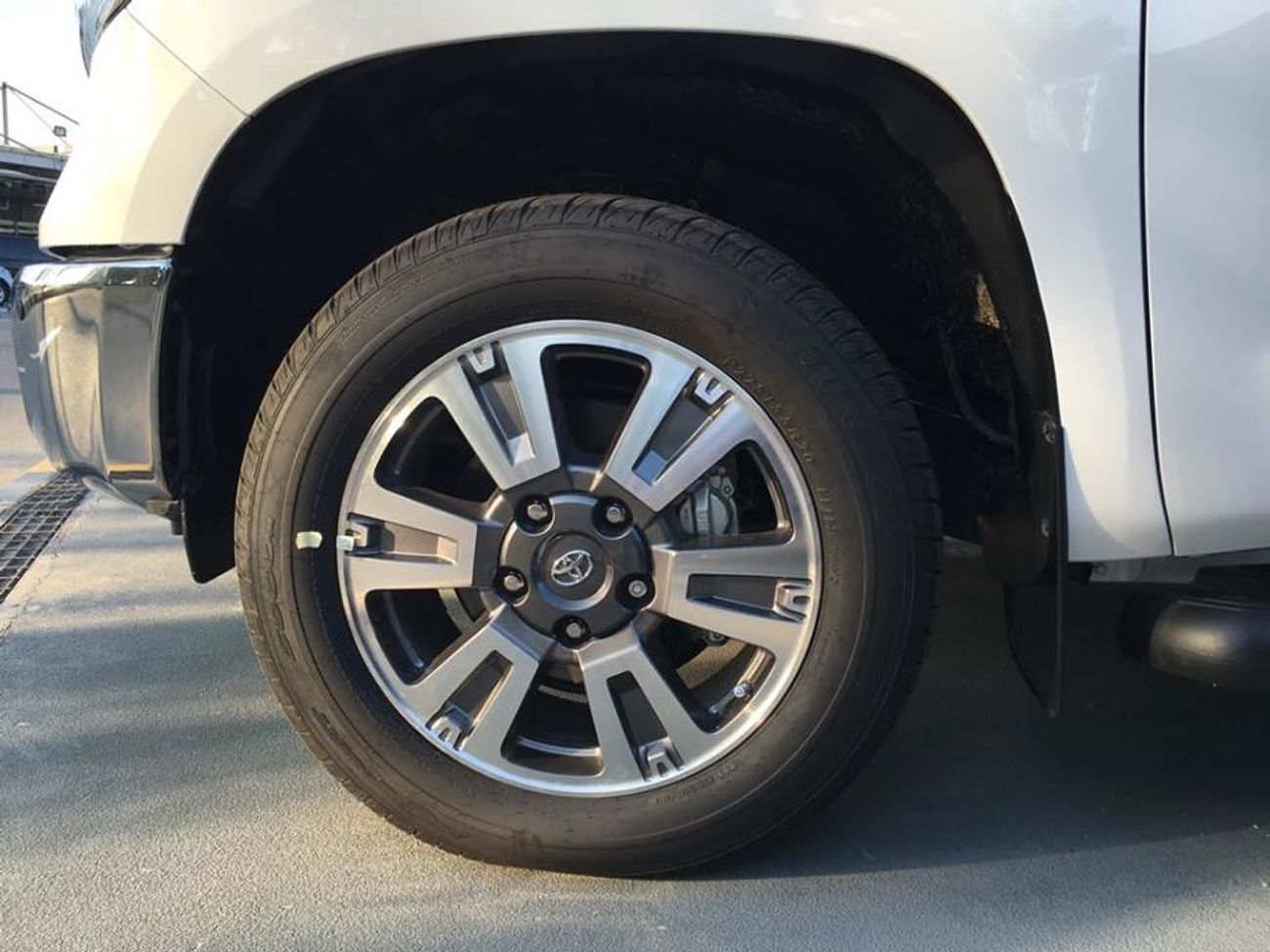 Toyota Tundra "1794 EDITION"