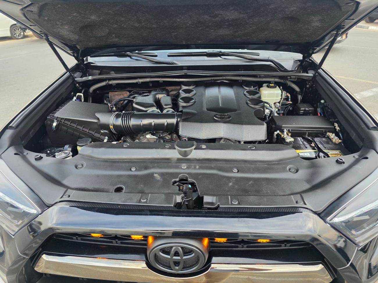 تويوتا Runner4 Nightshade Edition