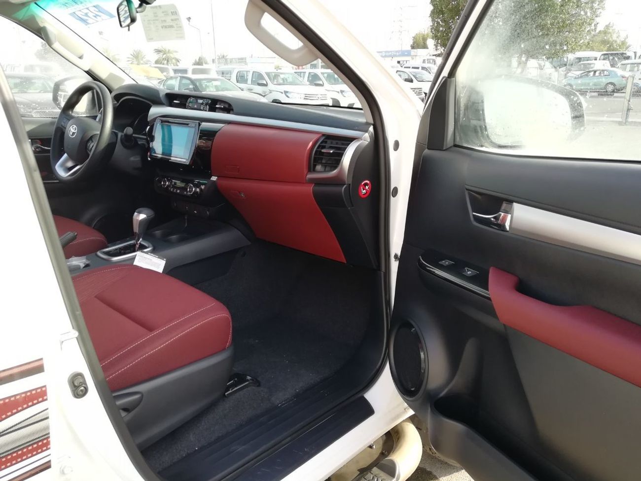 Toyota Hilux 2018 full option Disesl