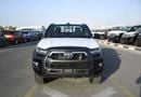 تويوتا هيلوكس Adventure 4.0L V6 with BSM ! Door Molding