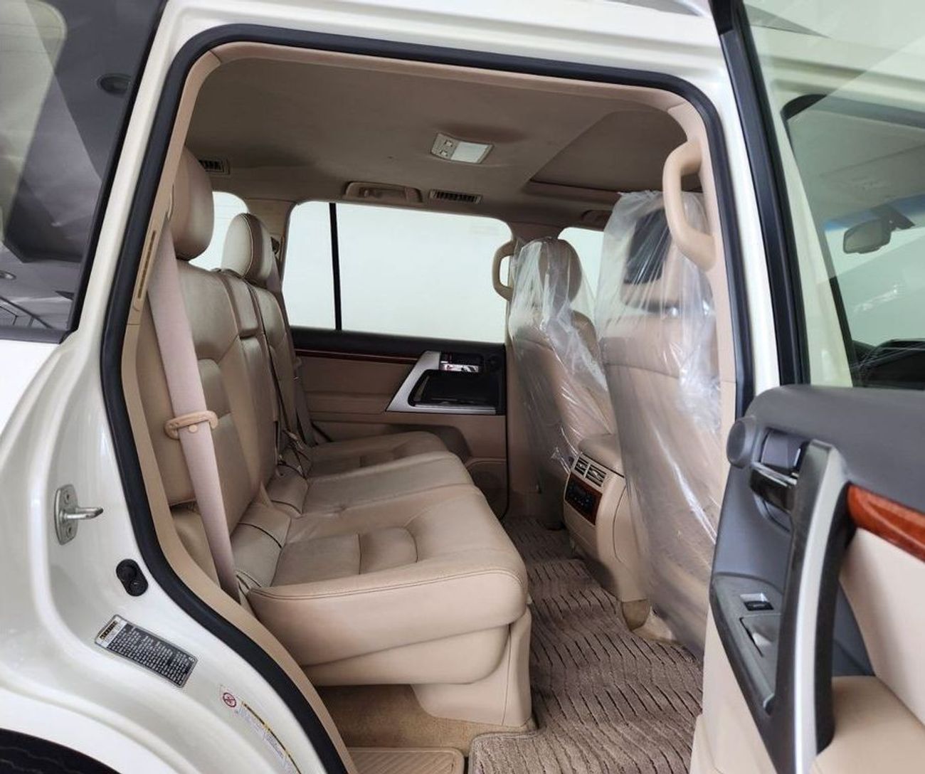 Toyota Land Cruiser VXR V8 5.7-8CYL FULL OPTION EXCELLENT CONDITION