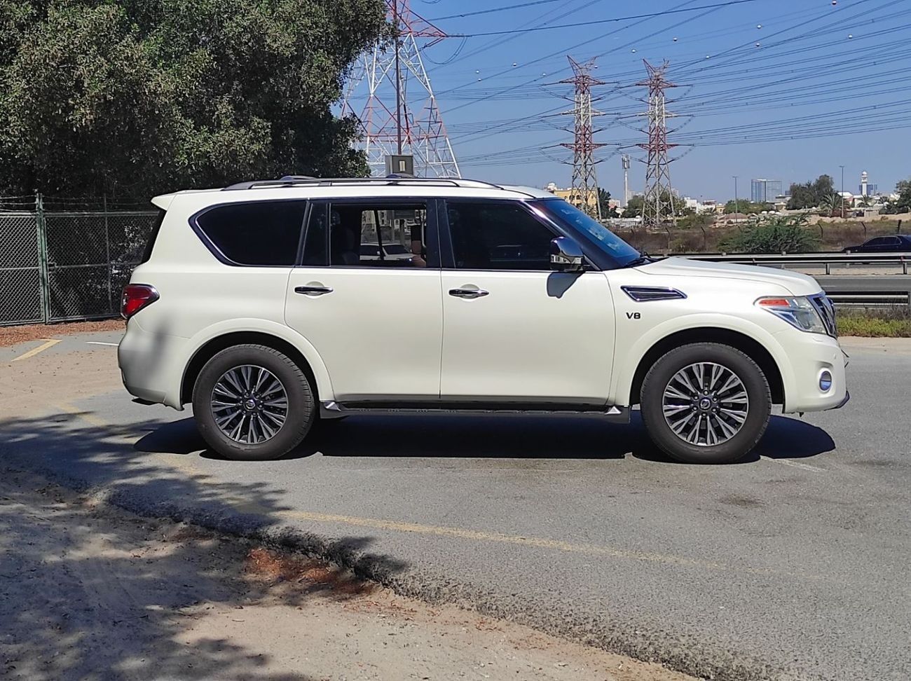 Nissan Armada Nissan Armada 2018 4WD Full options no1 5camera