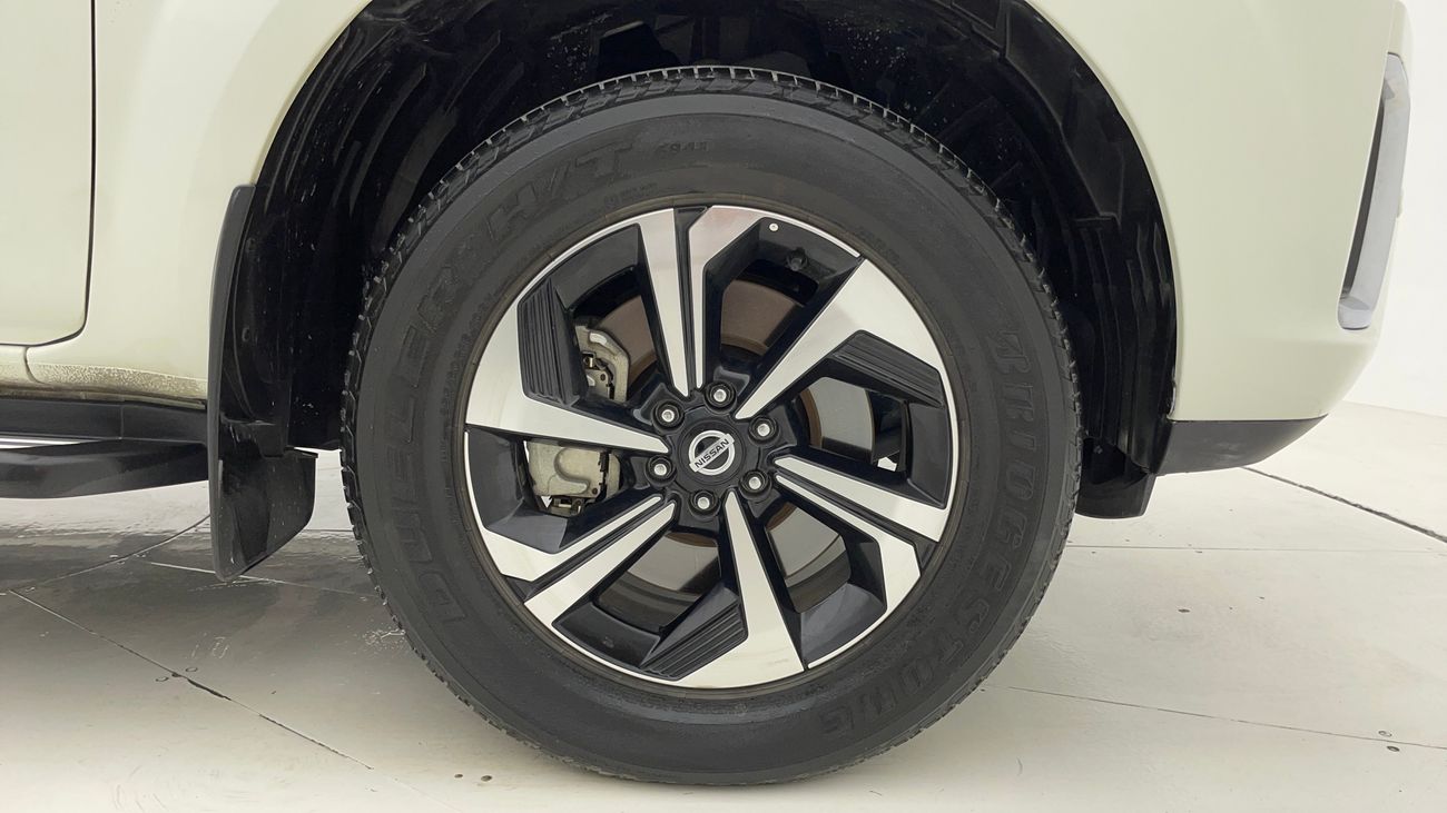 نيسان إكستيرا PLATINUM 2.5 | بدون دفعة مقدمة | اختبار قيادة مجاني للمنزل