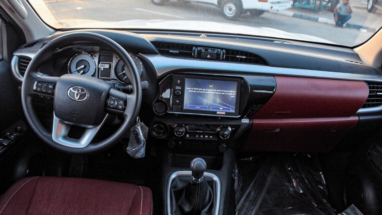 تويوتا هيلوكس GLX HILUX GLX 2.7L MT PETROL