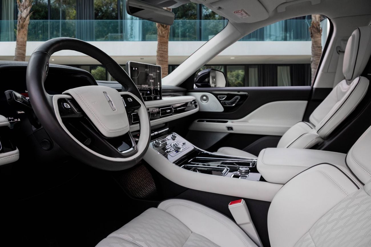 Lincoln Aviator Aviator Presidential | 4,211 P.M | 0% Downpayment | AVIATOR PRESIDENTIAL | WARRANTY 2029 | Ramadan O