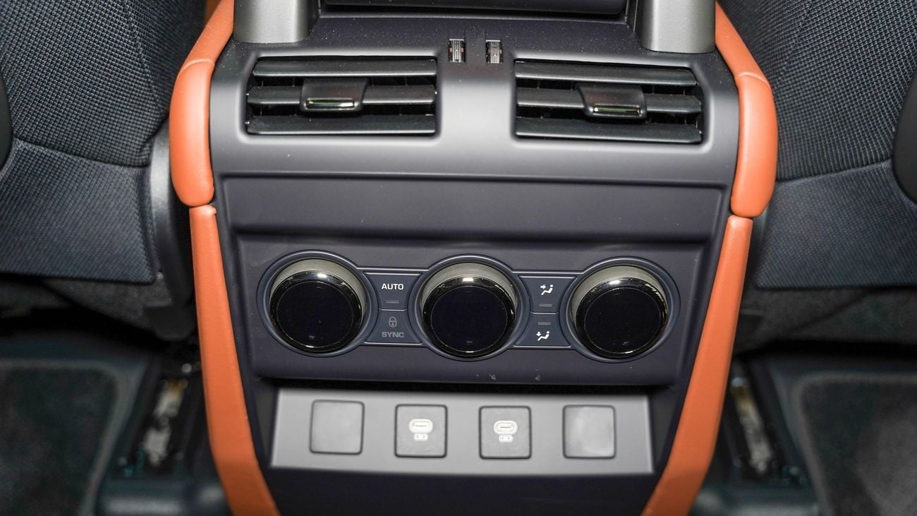 Land Rover Defender Octa