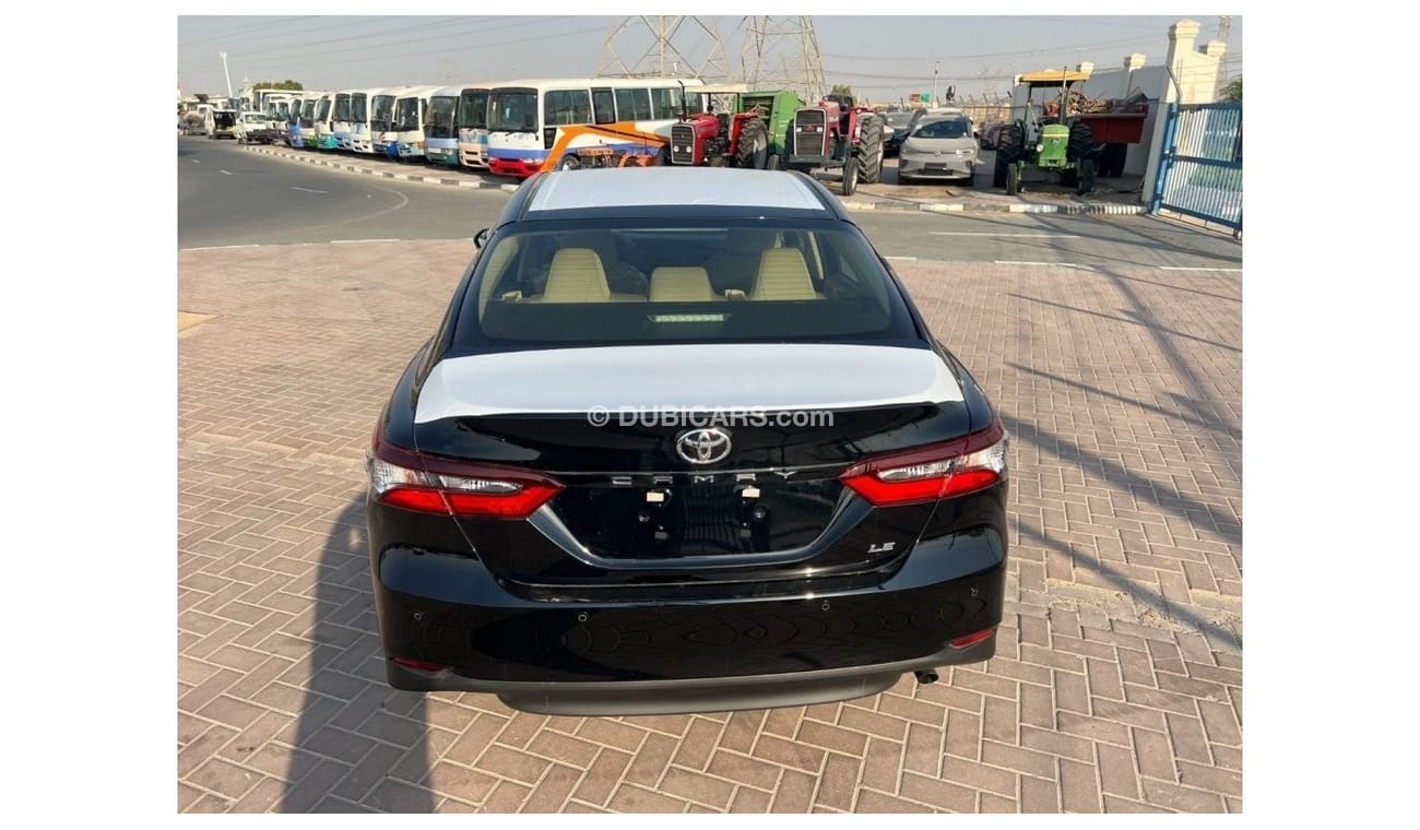 Toyota Camry LE (Without Sunroof) 2.5L Petrol A/T FWD