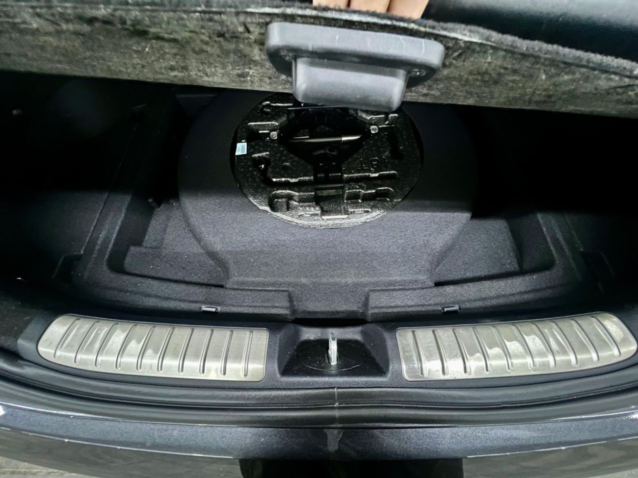 Kia Stinger 2.0T 2.0L warranty one year bank financie available 0 dawon payment