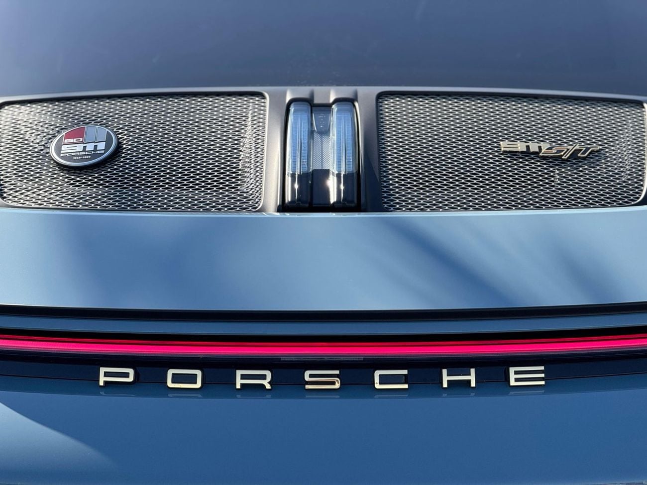 Porsche 911 S/T 4.0L (520 HP) Coupe **2024**GERMAN SPEC LESS KM