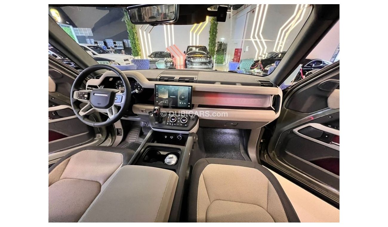 Land Rover Defender Defender 90 X-Dynamic P300 /V4 / 2023 /3 Year warranty and service contract