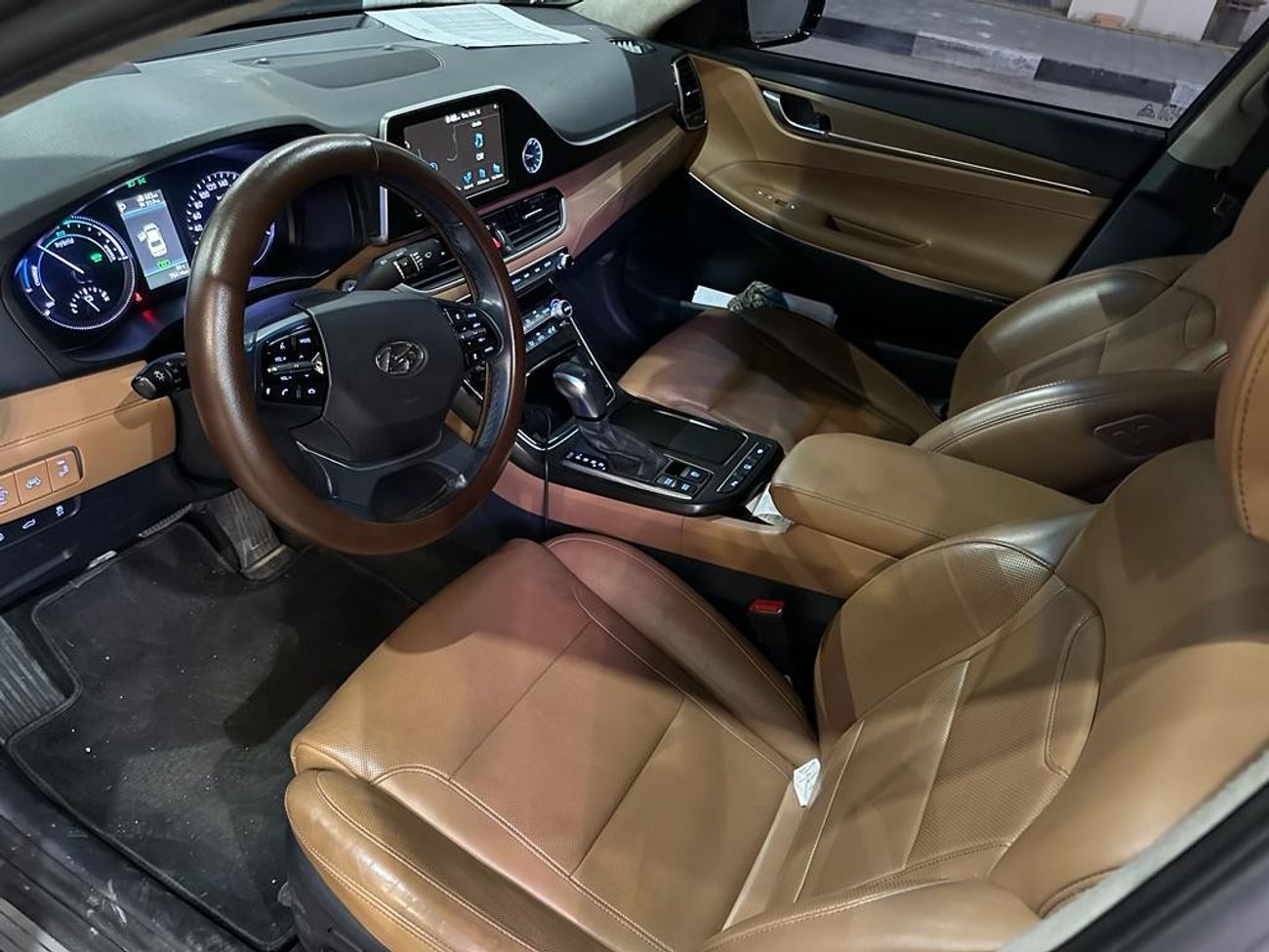 Hyundai Azera Hyundai Azera Hybrid, imported from Korea