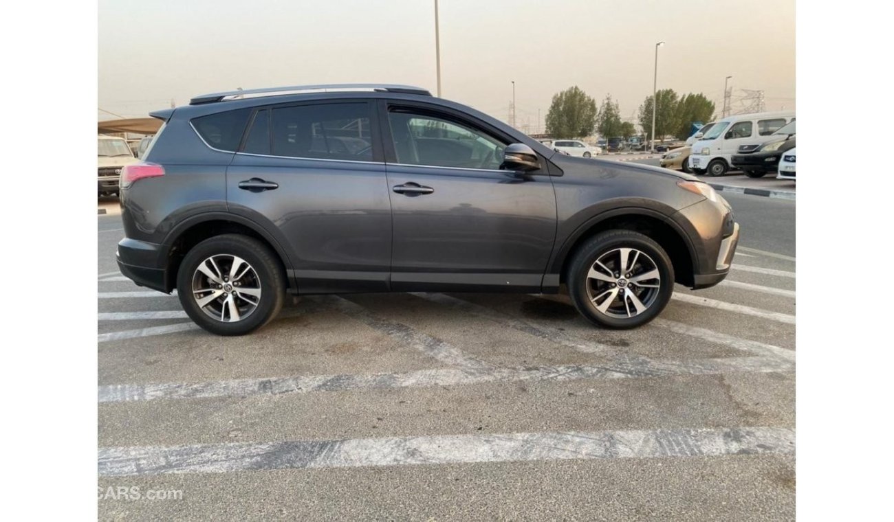 Toyota RAV4 2017 TOYOTA RAV4 XLE FULL OPTION / EXPORT ONLY